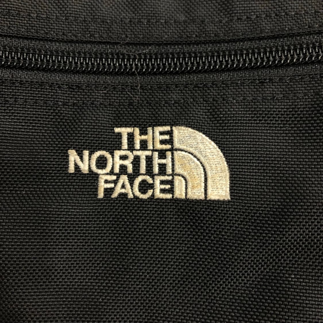 노스페이스 3.5L 미니 크로스백 상품이미지2