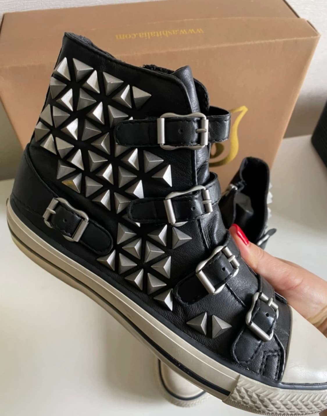 ASH 아쉬 스터드 하이탑 스니커즈 38 상품이미지3