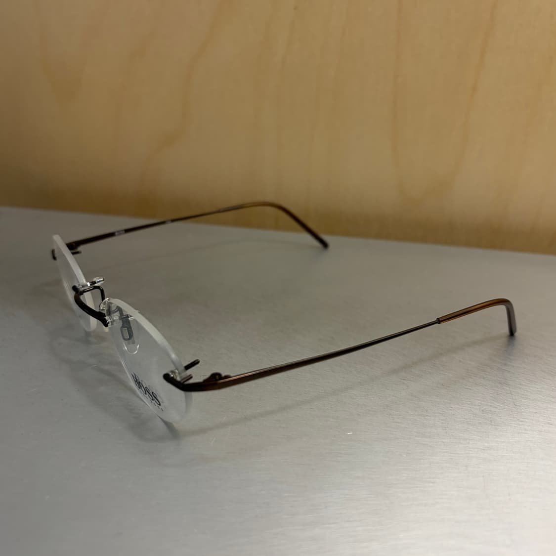 휴고 보스(BOSS) HB11010 브라운 티타늄 무테 안경 상품이미지3