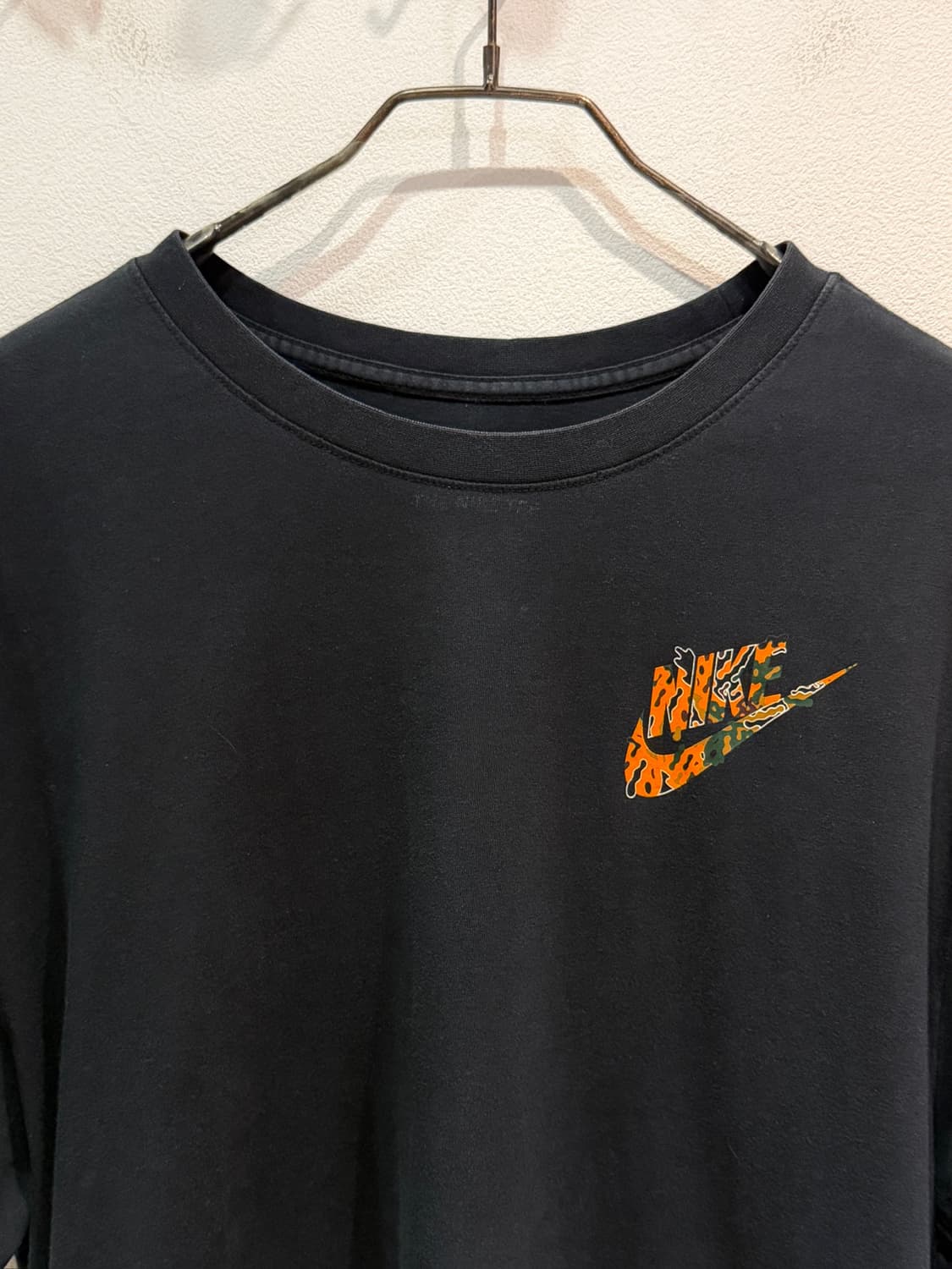 Nike Camo Logo Graphic Tee 상품이미지3