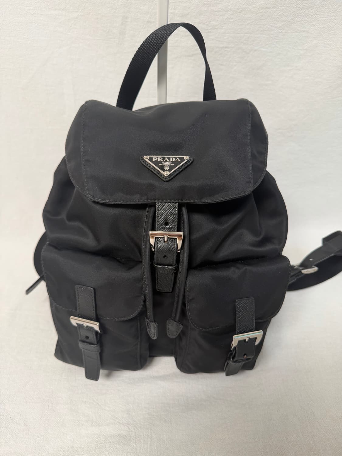 정품 프라다 사피아노 리나일론 블랙 스몰 백팩 상품이미지4