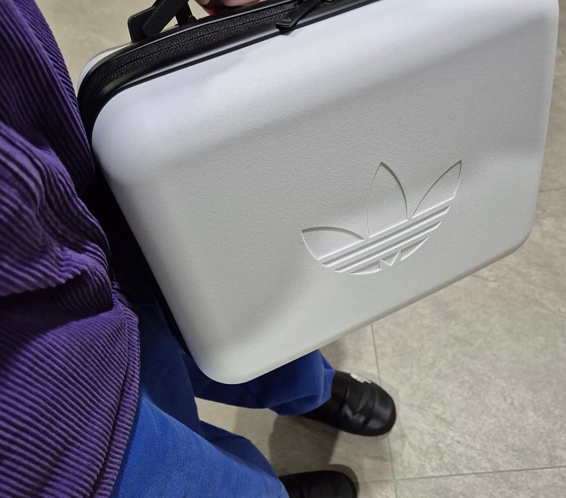 새상품 아디다스 레디백 화이트 상품이미지4