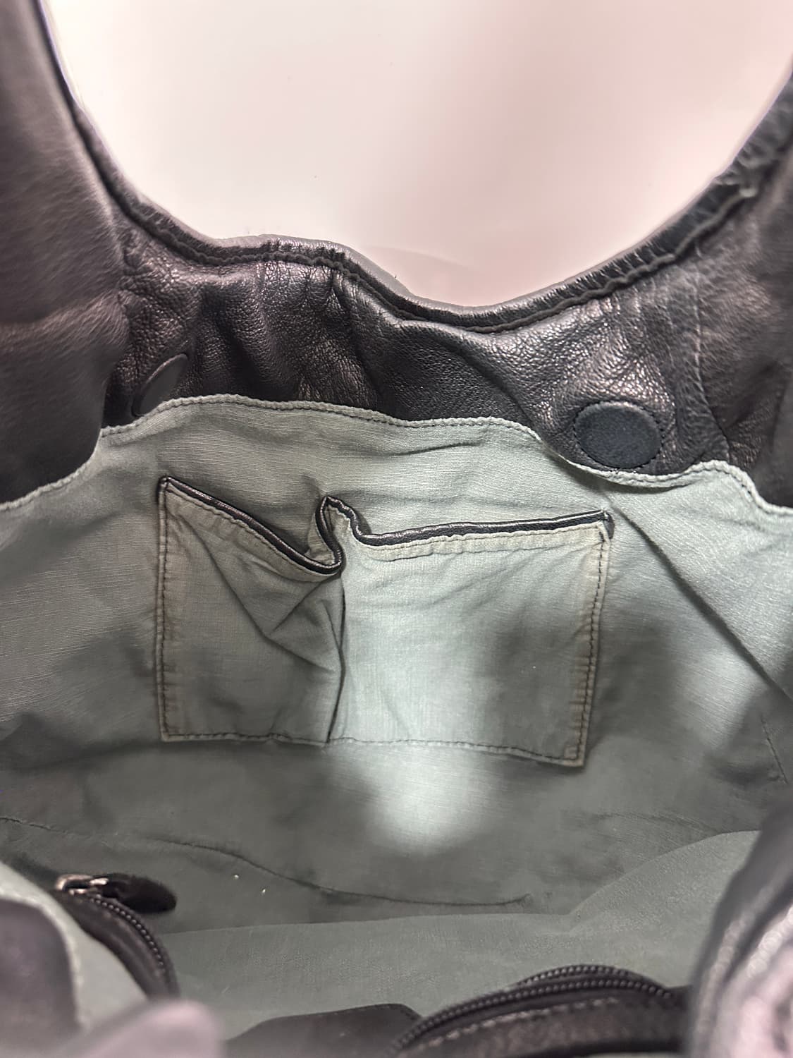 Stud sheepskin leather hobo bag 상품이미지10