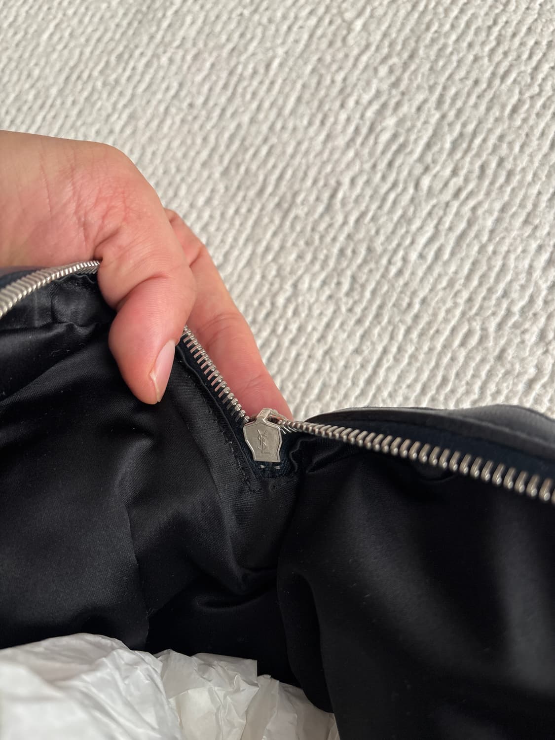 입생로랑 YSL 뮤즈백 네이비 m사이즈 상품이미지5