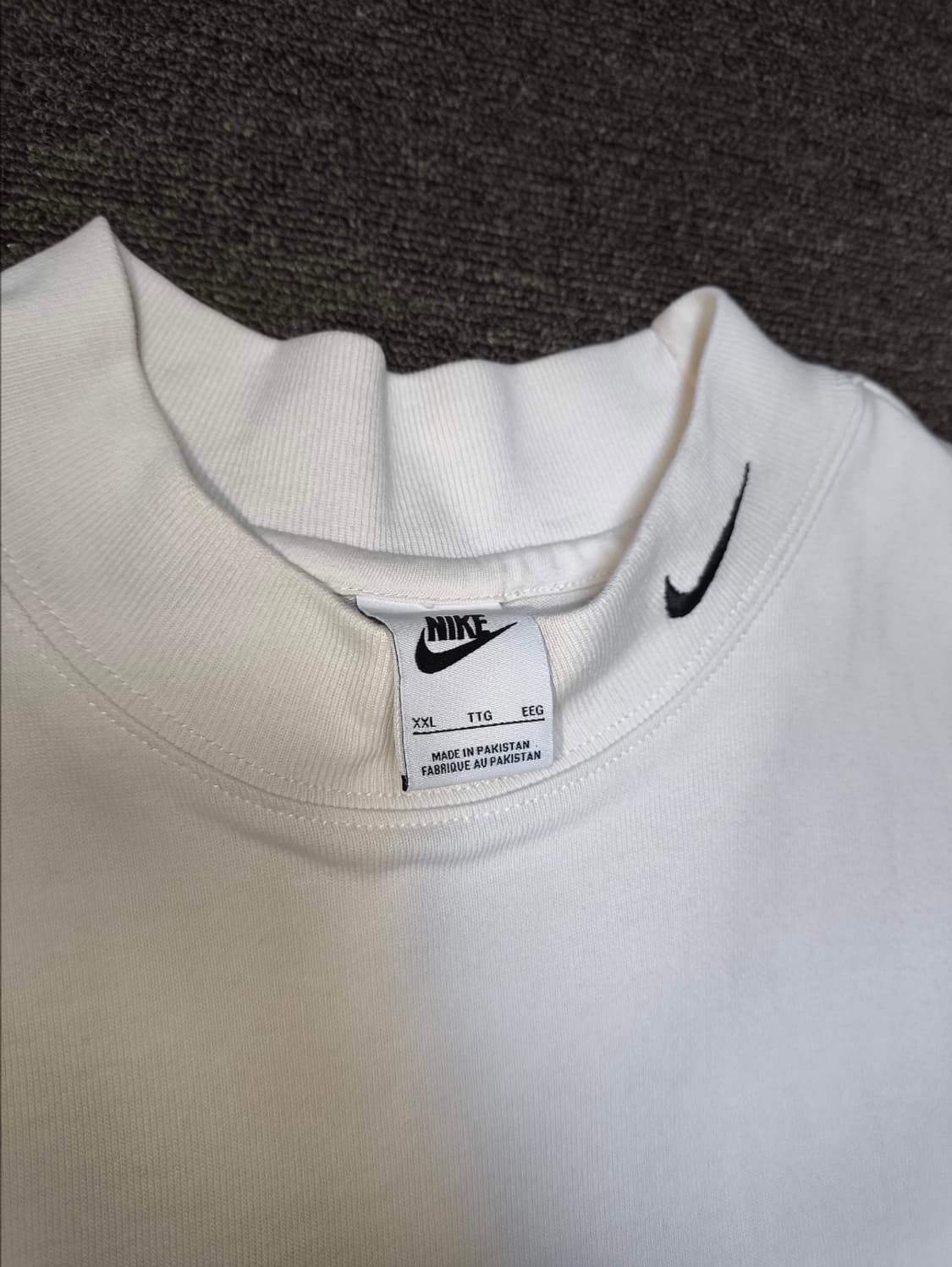 2XL 나이키 모크넥 팬텀 티셔츠 상품이미지2