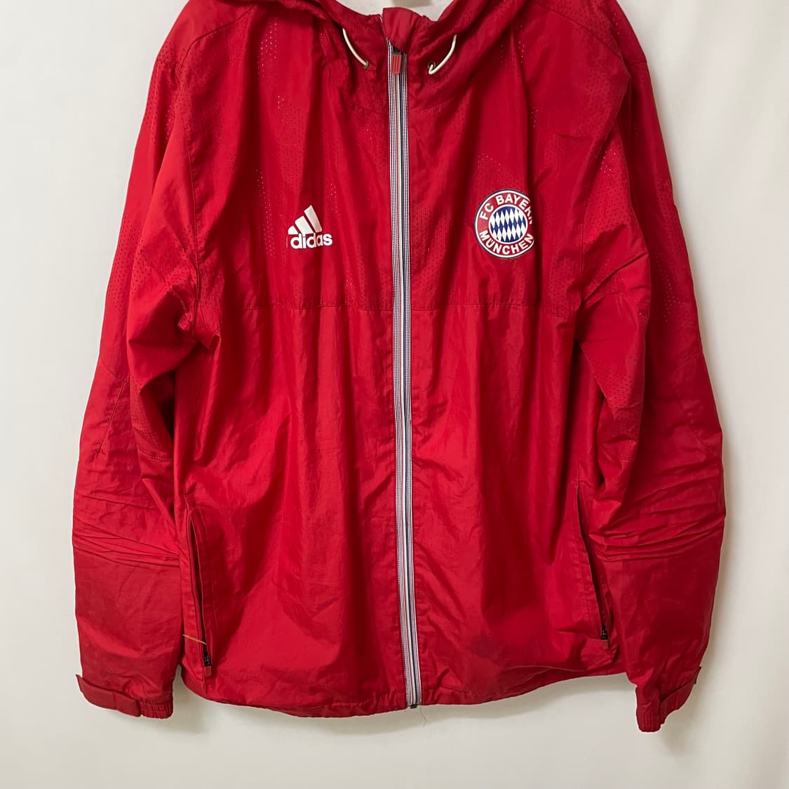 [ XL ] 아디다스 FC 바이에른 뮌헨 바람막이 상품이미지5