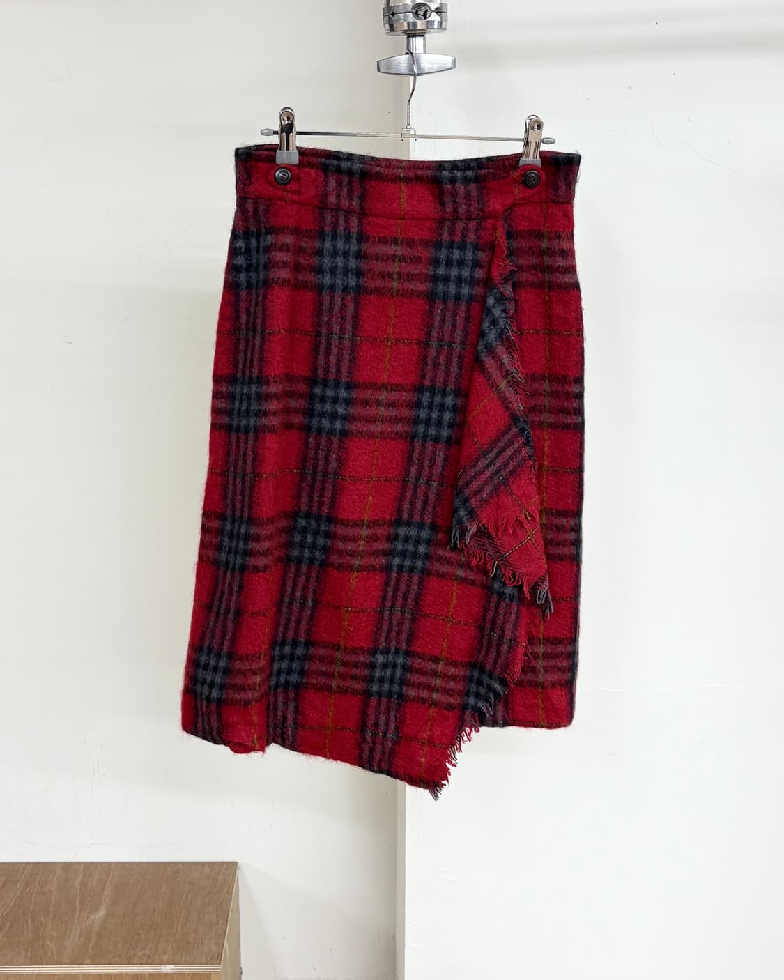 막스마라 레드 플레이드 체크 랩 미디 스커트 상품이미지1