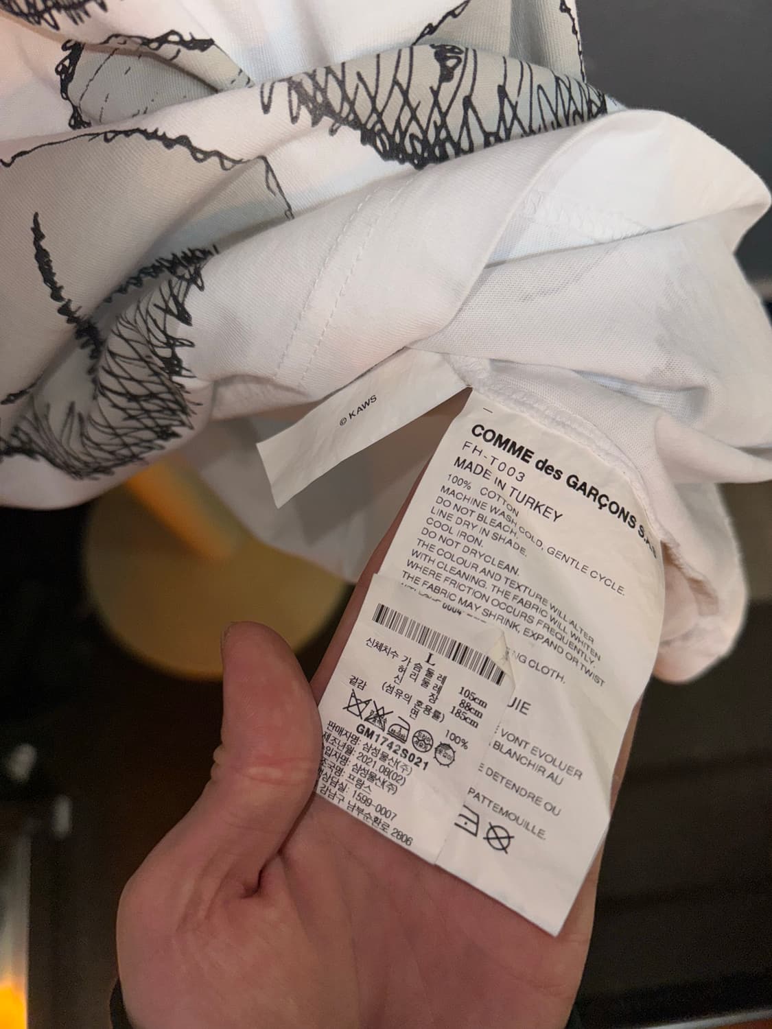 꼼데가르송 셔츠라인 카우스 콜라보 티셔츠 상품이미지4