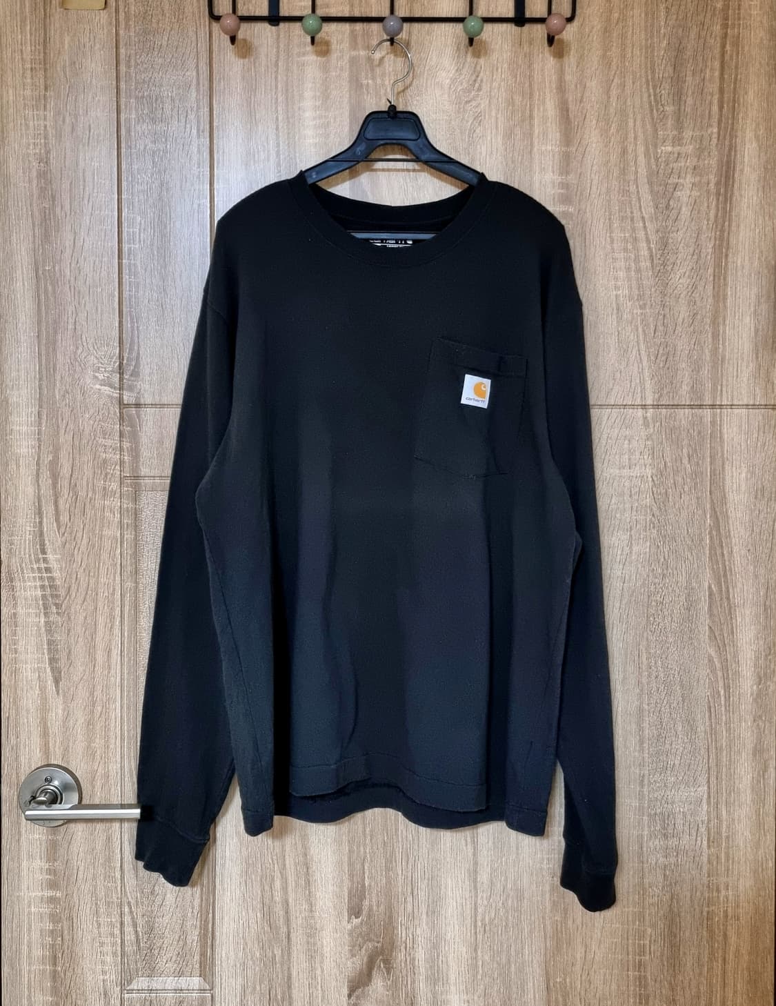 칼하트 포켓 긴팔 티셔츠 상품이미지1