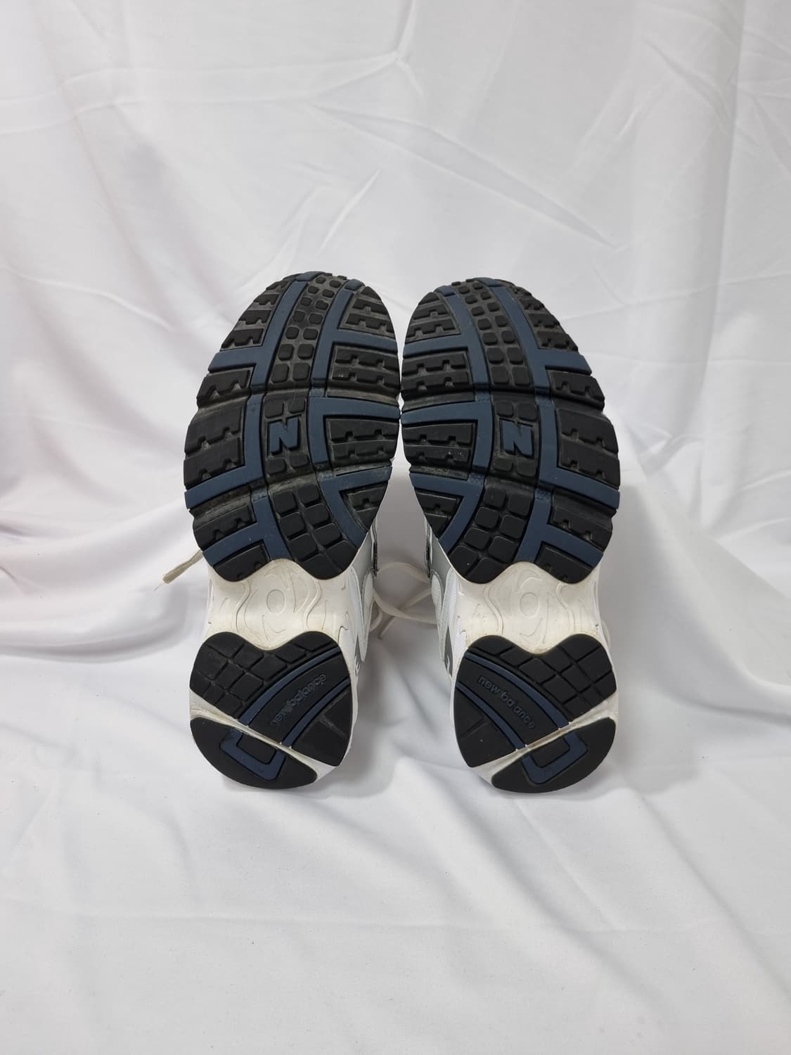 235 뉴발란스 725 실버 스니커즈 상품이미지5