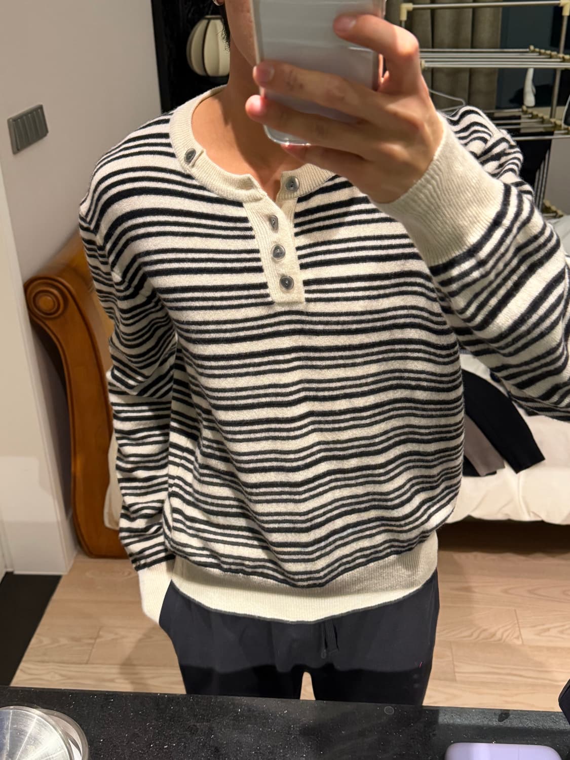 웨이비니스 waviness 헨리넥 스트라이프 니트 1 상품이미지1