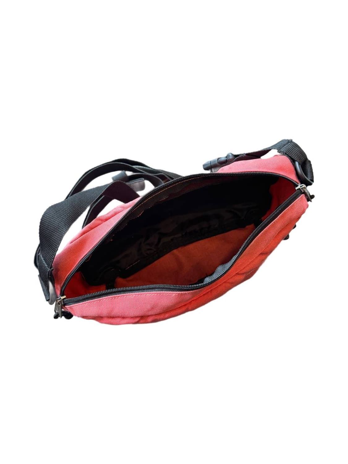 이스트팩 크로스백 상품이미지3