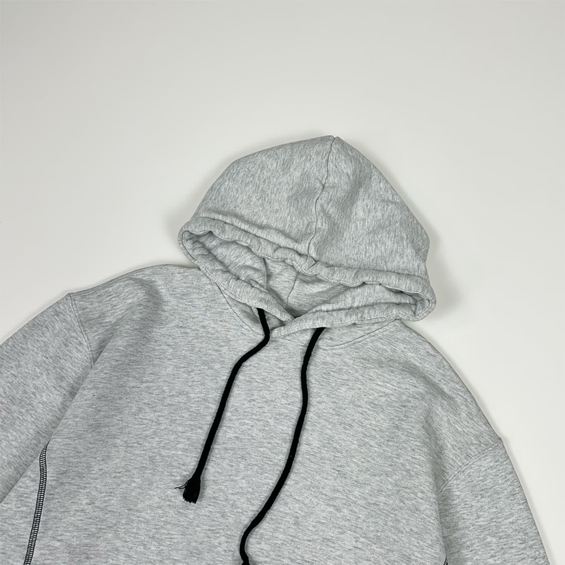 아디다스 오버로크 디테일 후드티 상품이미지3