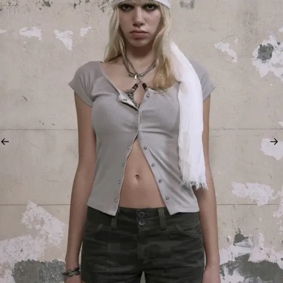 보헤미안서울 보트넥 스냅 가디건 베이지 상품이미지1