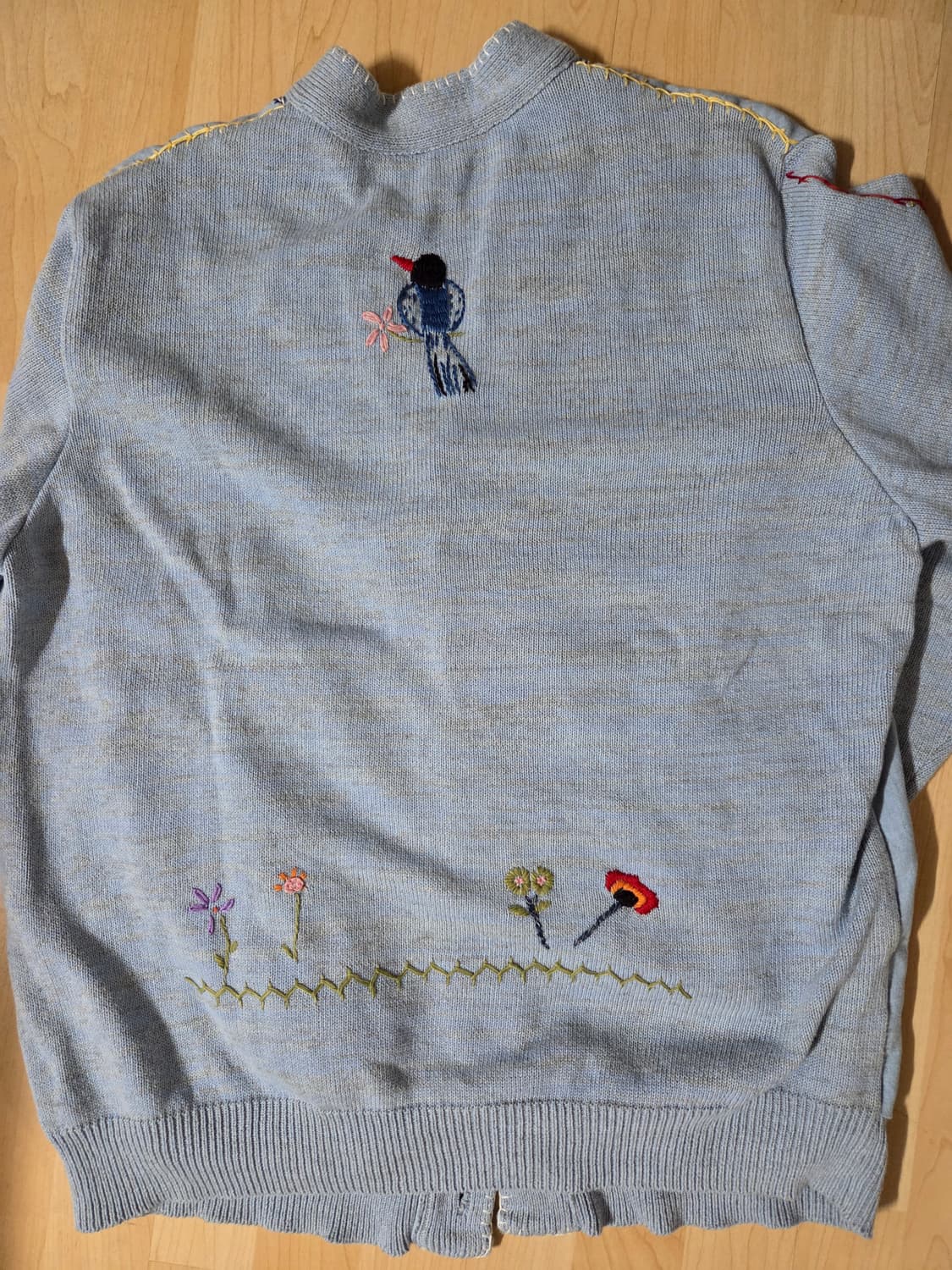 캐피탈 니트 x 샴브레이 맥파이 자수 가디건 색소폰 1사이즈 팝니다 상품이미지3