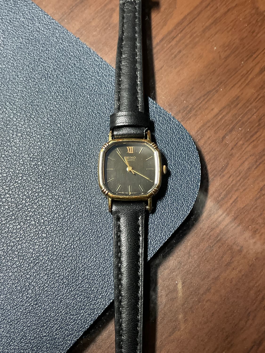 빈티지 세이코 쿼츠 레더 시계 상품이미지4