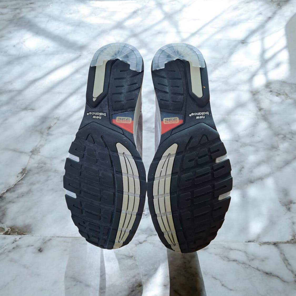 뉴발란스 992 메이드 인 usa 코어 그레이 실버 상품이미지2