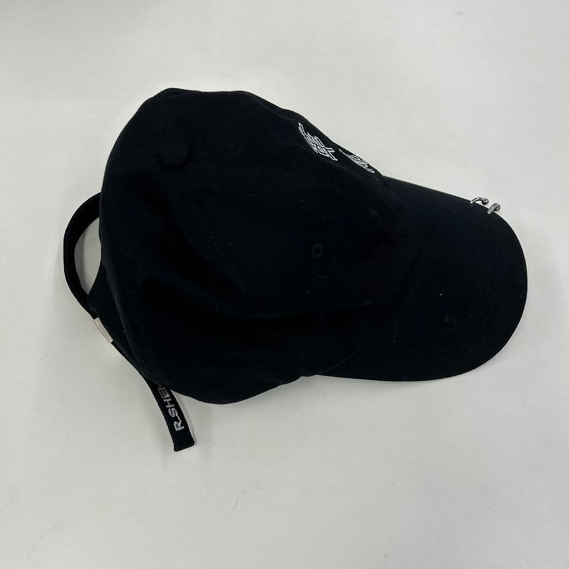 R.shemiste 블랙 볼캡 상품이미지2