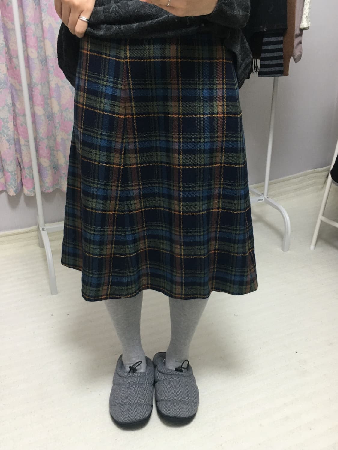 블루 체크 미디 스커트 상품이미지4