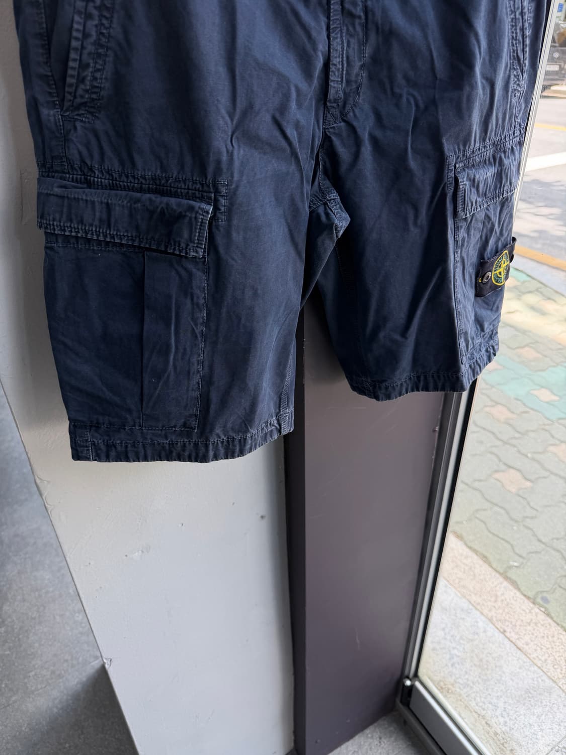 32~33/ 스톤아일랜드 네츄럴워싱 카고 반바지 상품이미지4
