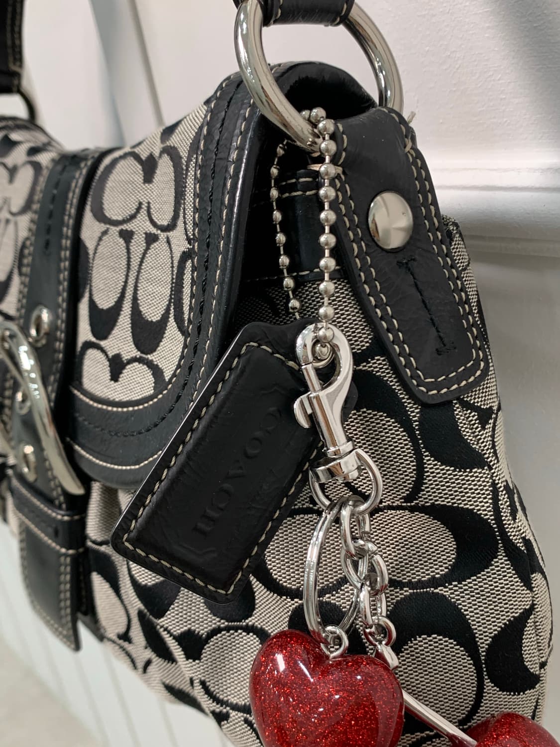 [S급] 🖤 Coach 버클 다크네이비 숄더백 상품이미지5