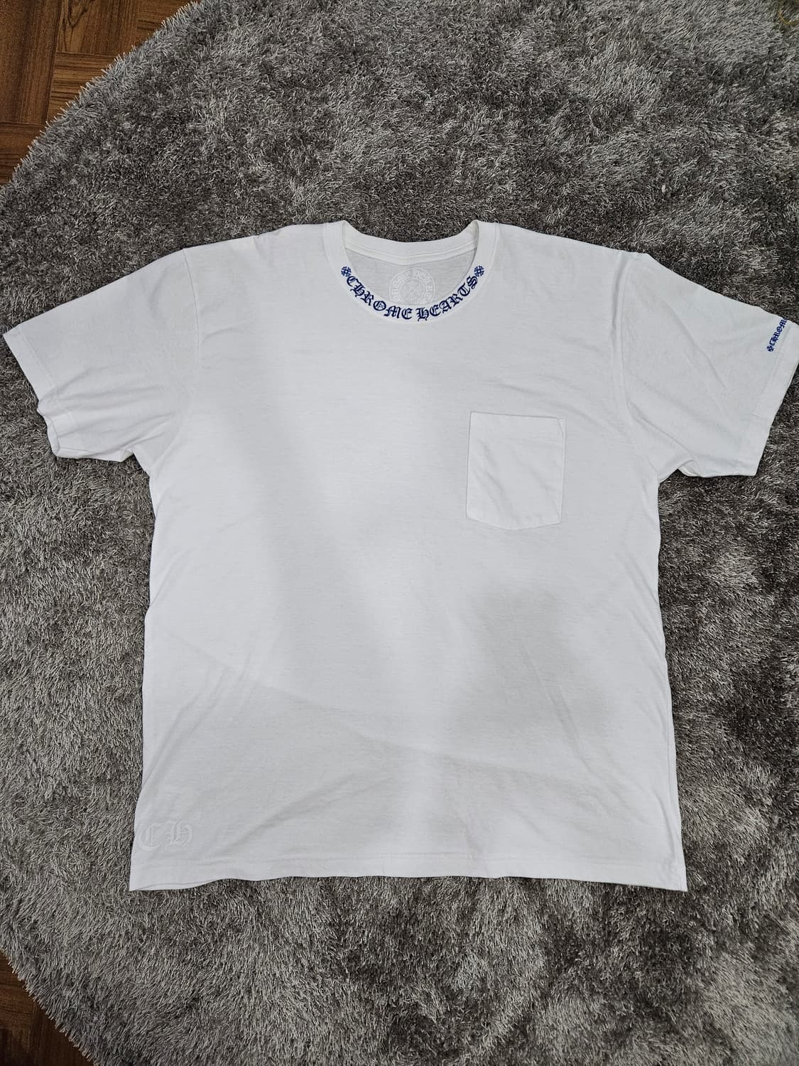 크롬하츠 넥 로고 반팔 판매합니다! 상품이미지1