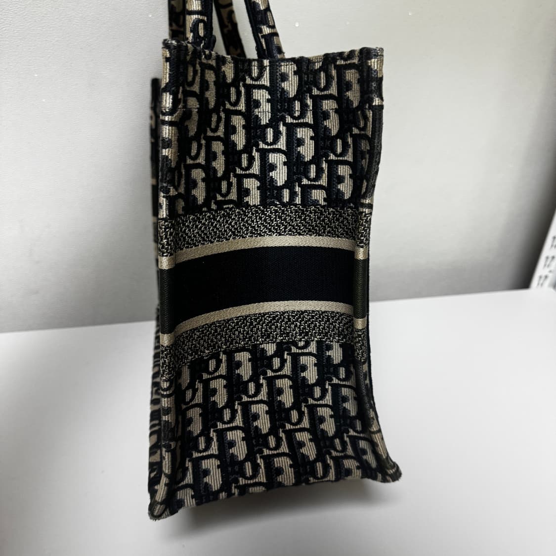 디올 오블리크 북토트백 미듐 상품이미지2