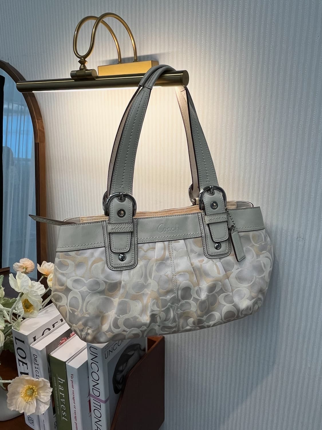 Coach White Bag 상품이미지1