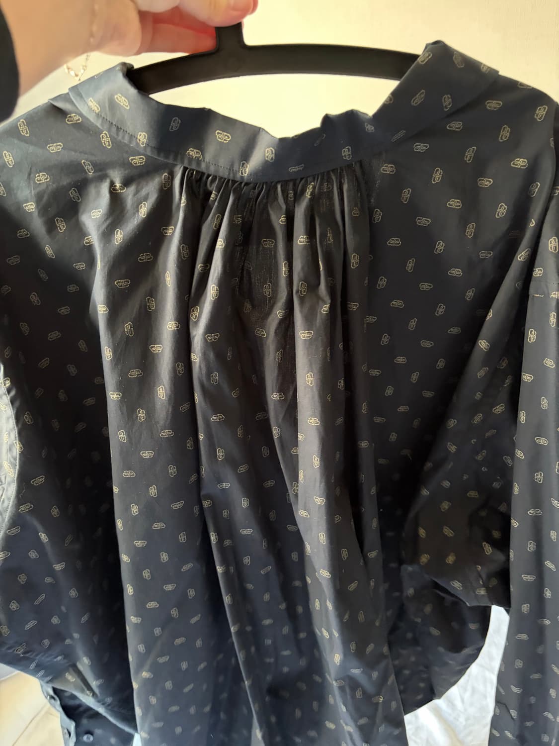 발렌시아가 스윙셔츠 32 상품이미지2