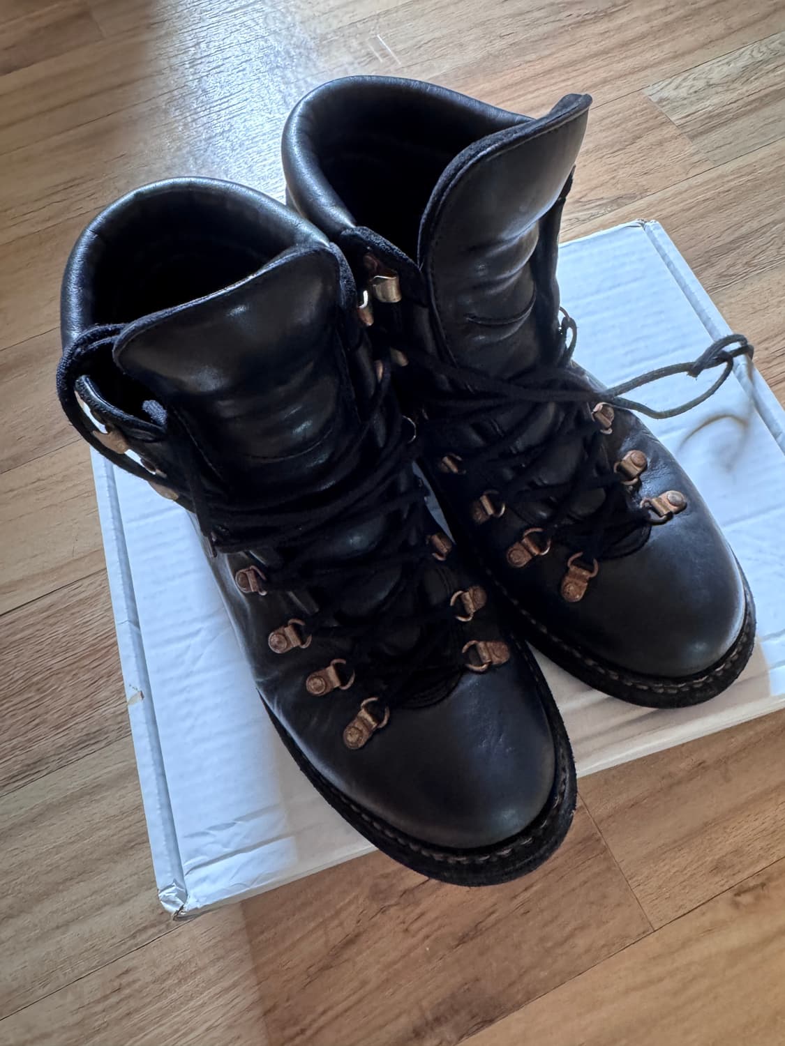 구이디 하이킹부츠 42사이즈 홀스풀그레인 상품이미지1