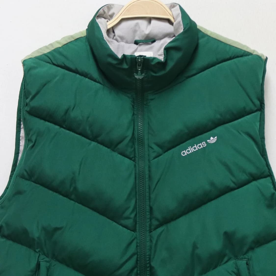 아디다스 배색 패딩 베스트 63401 상품이미지4