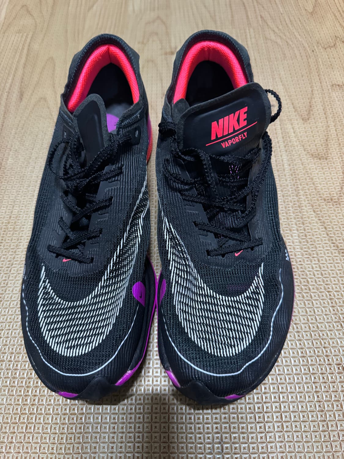 295 나이키 줌X 베이퍼플라이 넥스트%2 블랙 플래시 크림슨 상품이미지2