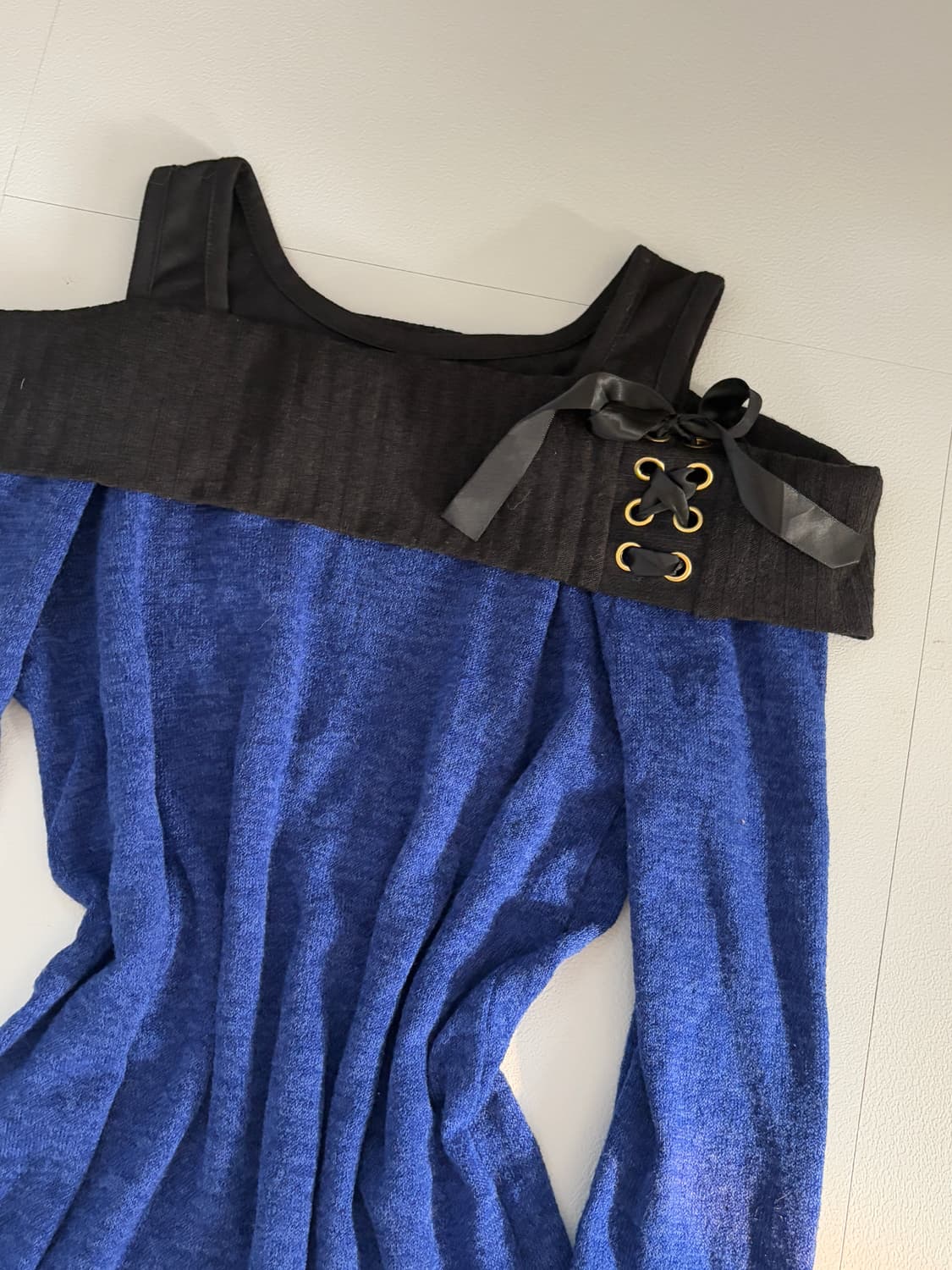 • Blue eyelet off-shoulder knitwear 상품이미지2