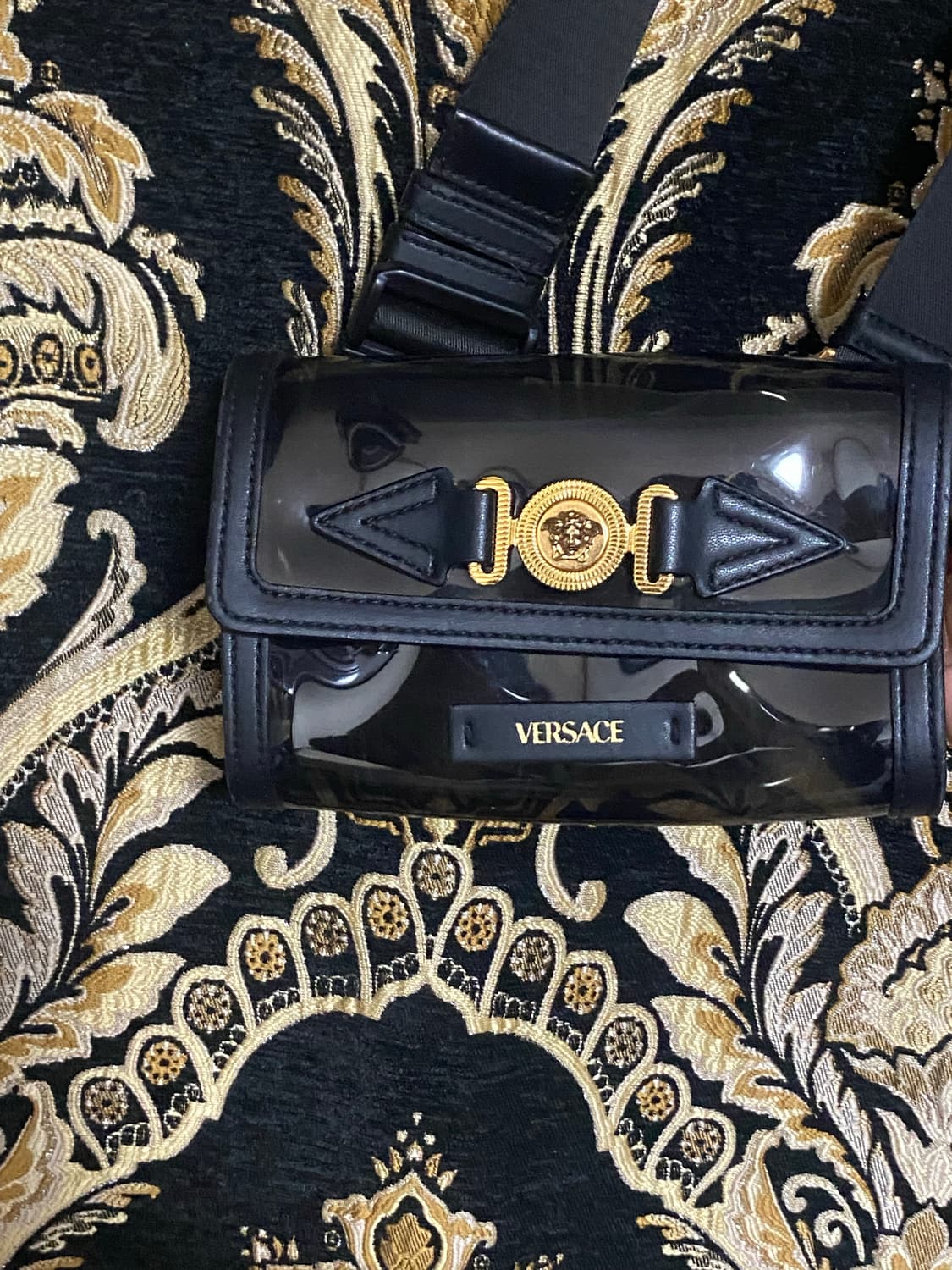 [정품] 베르사체 페이던트 메두사 금장 클리어 숄더백 상품이미지3