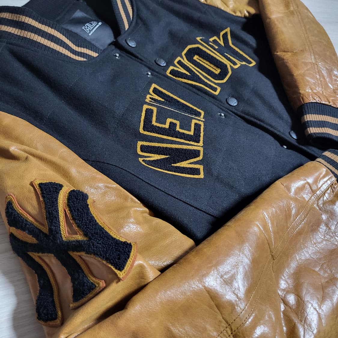 MLB 뉴욕 양키스 레더 바시티(110) 상품이미지6