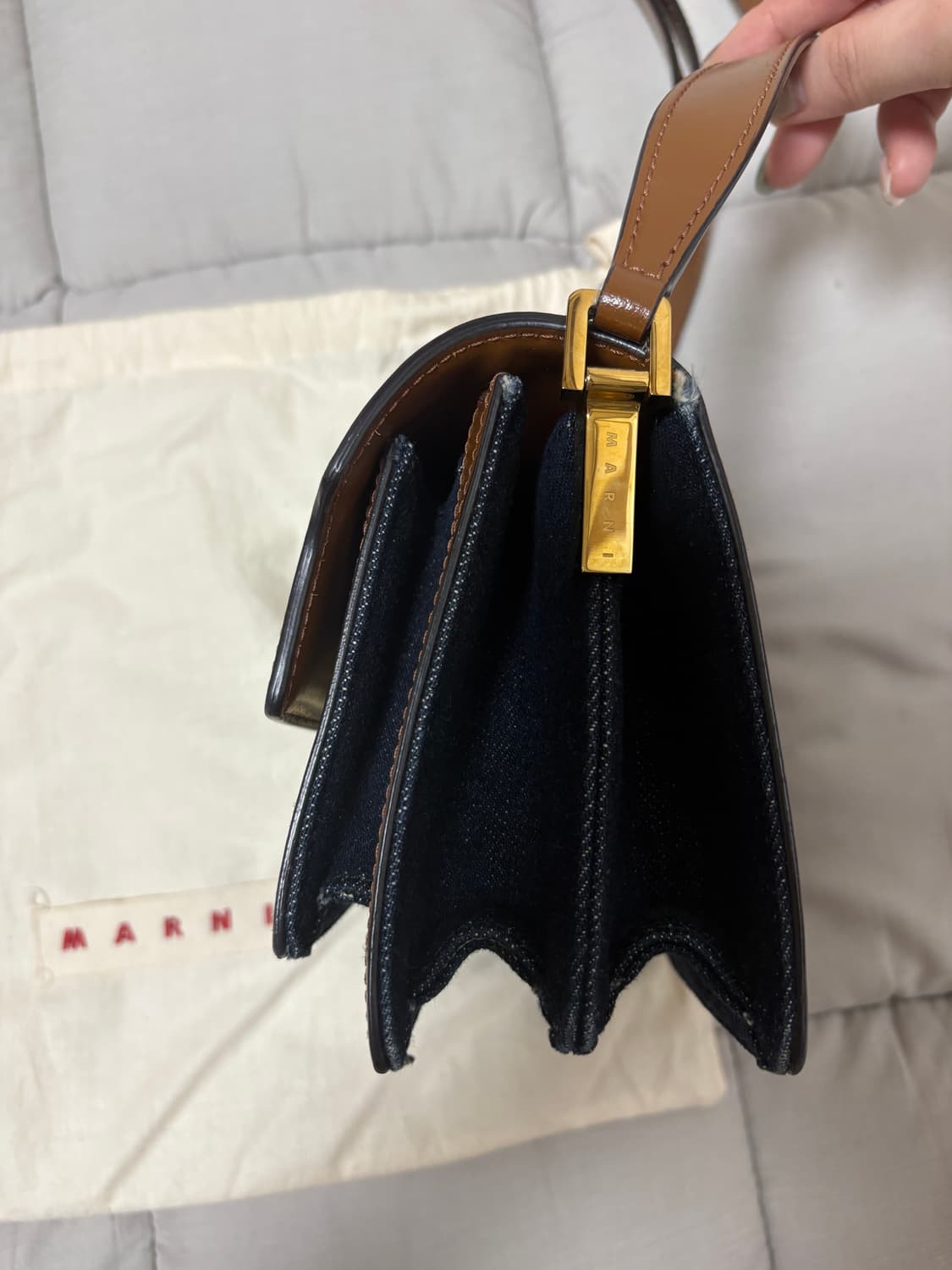 마르니 데님 트렁크 백 상품이미지5