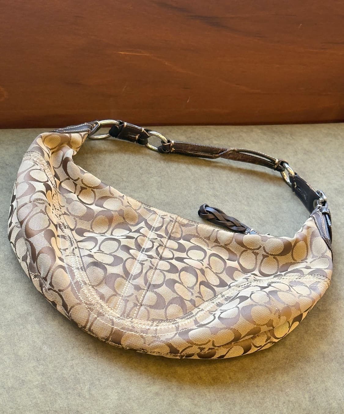 희귀) Coach Soho Signature Hobo 코치 호보백 상품이미지2