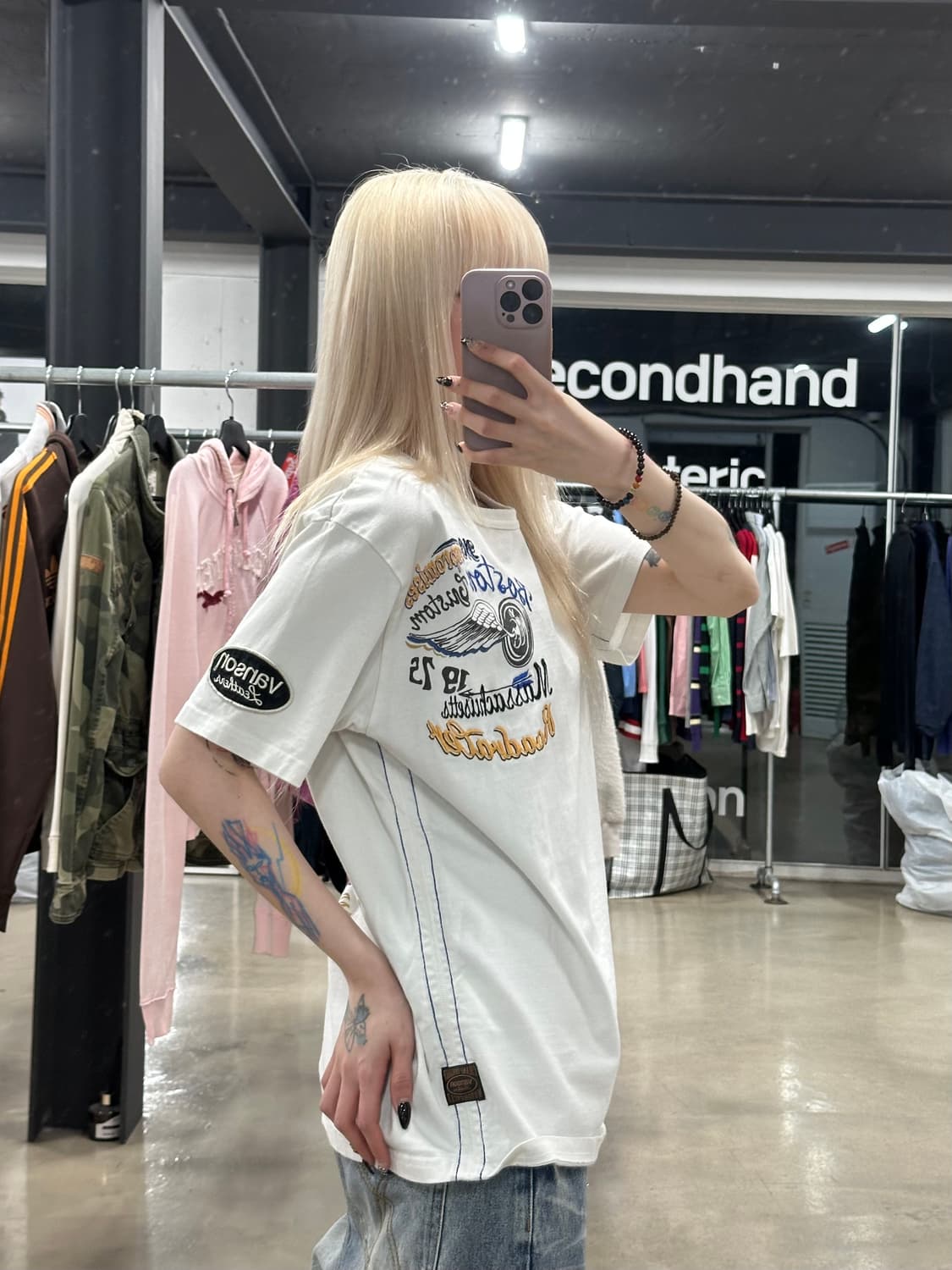 벤슨 타이어윙 백로고자수 화이트 반팔 상품이미지3