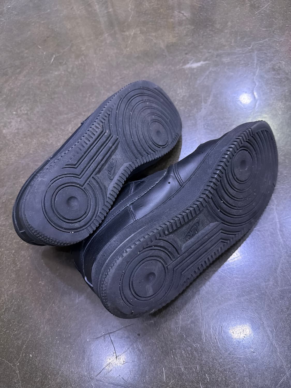 나이키 에어포스 1 07 트리플블랙 로우 280 상품이미지8