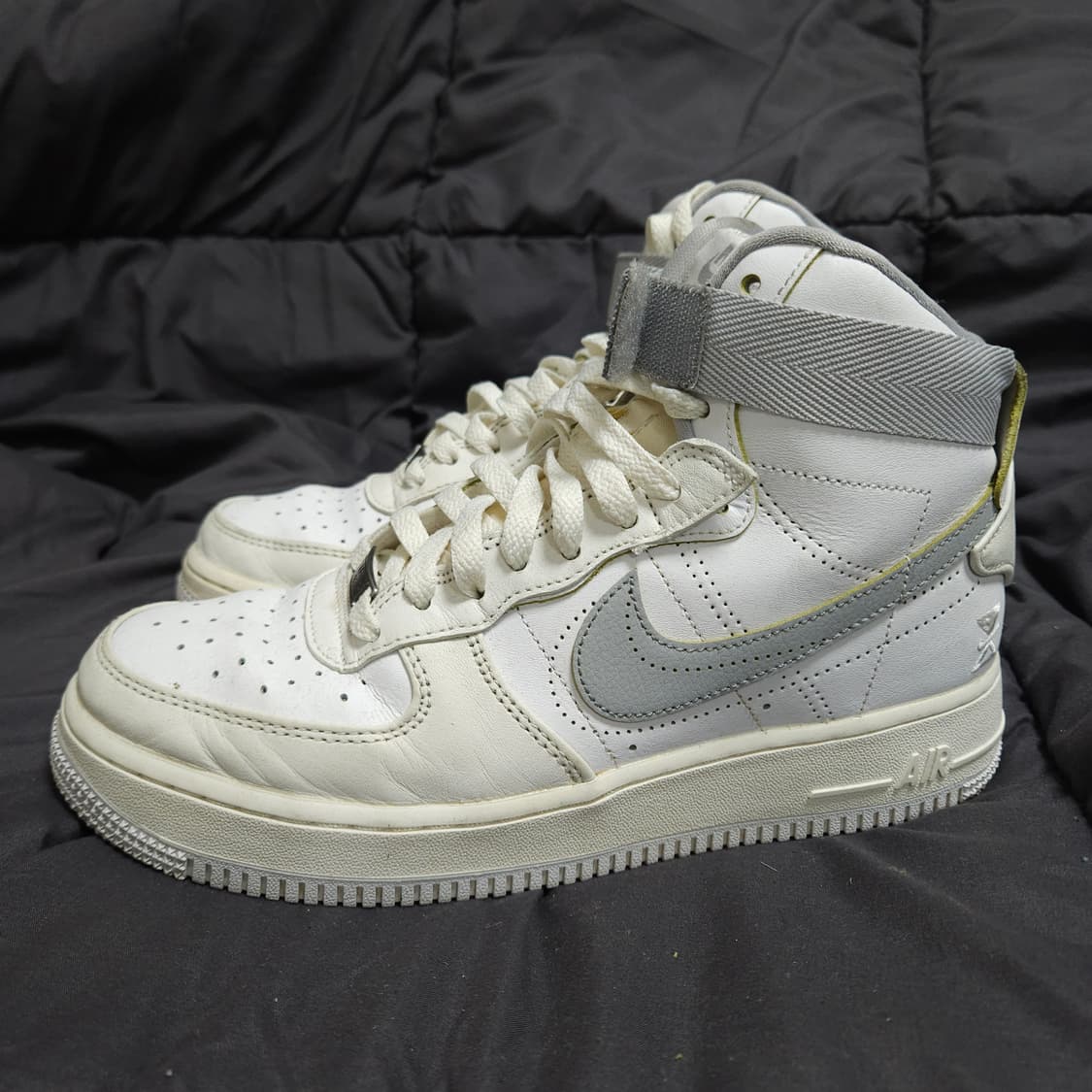 260 ) 나이키 에어포스1 하이 흰/회색 상품이미지2