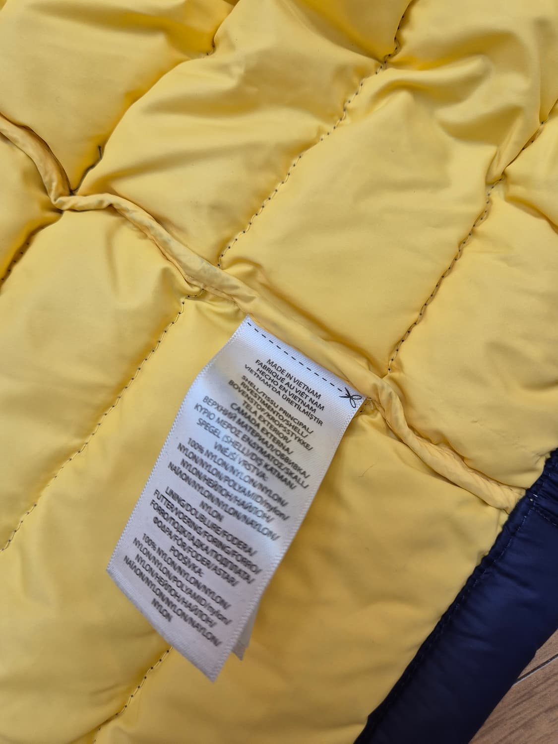 폴로 랄프로렌 남아용 경량 패딩 L사이즈입니다. 14-16세 아이들에게  상품이미지9