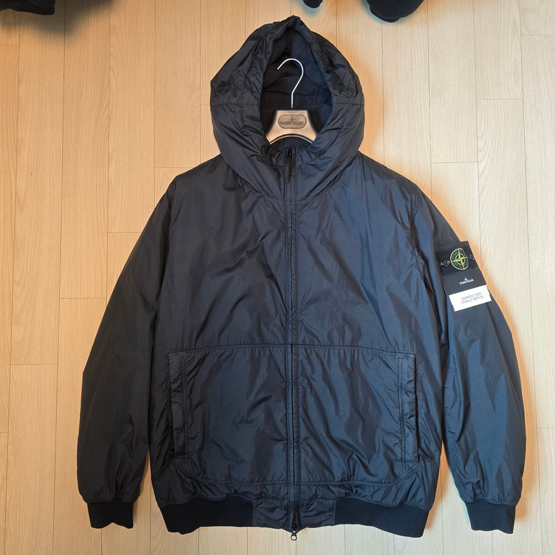 스톤아일랜드 크링클랩스 프리마로프트 25fw 상품이미지1