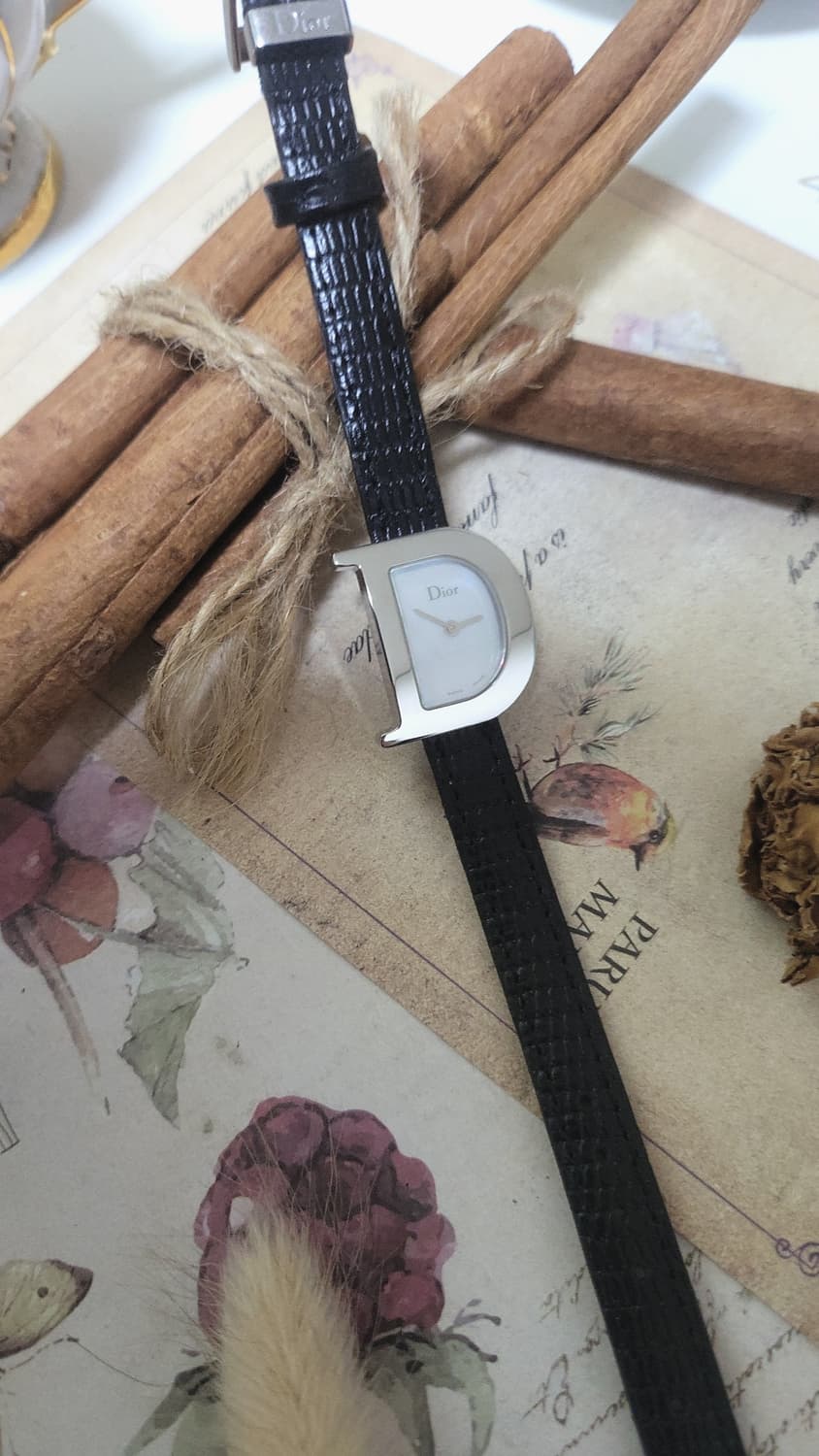 [특가상품] 정품 디올 심플리 디올 쿼츠시계 상품이미지6