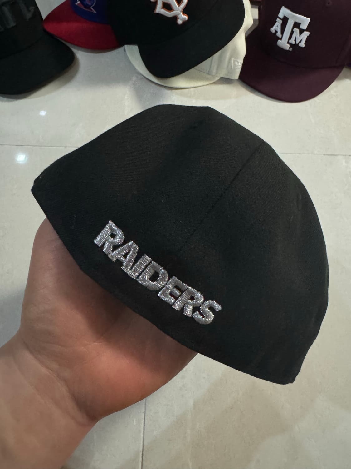 뉴에라 라스베가스 레이더스 50TH 캡 5/8 미시착 처분  상품이미지3