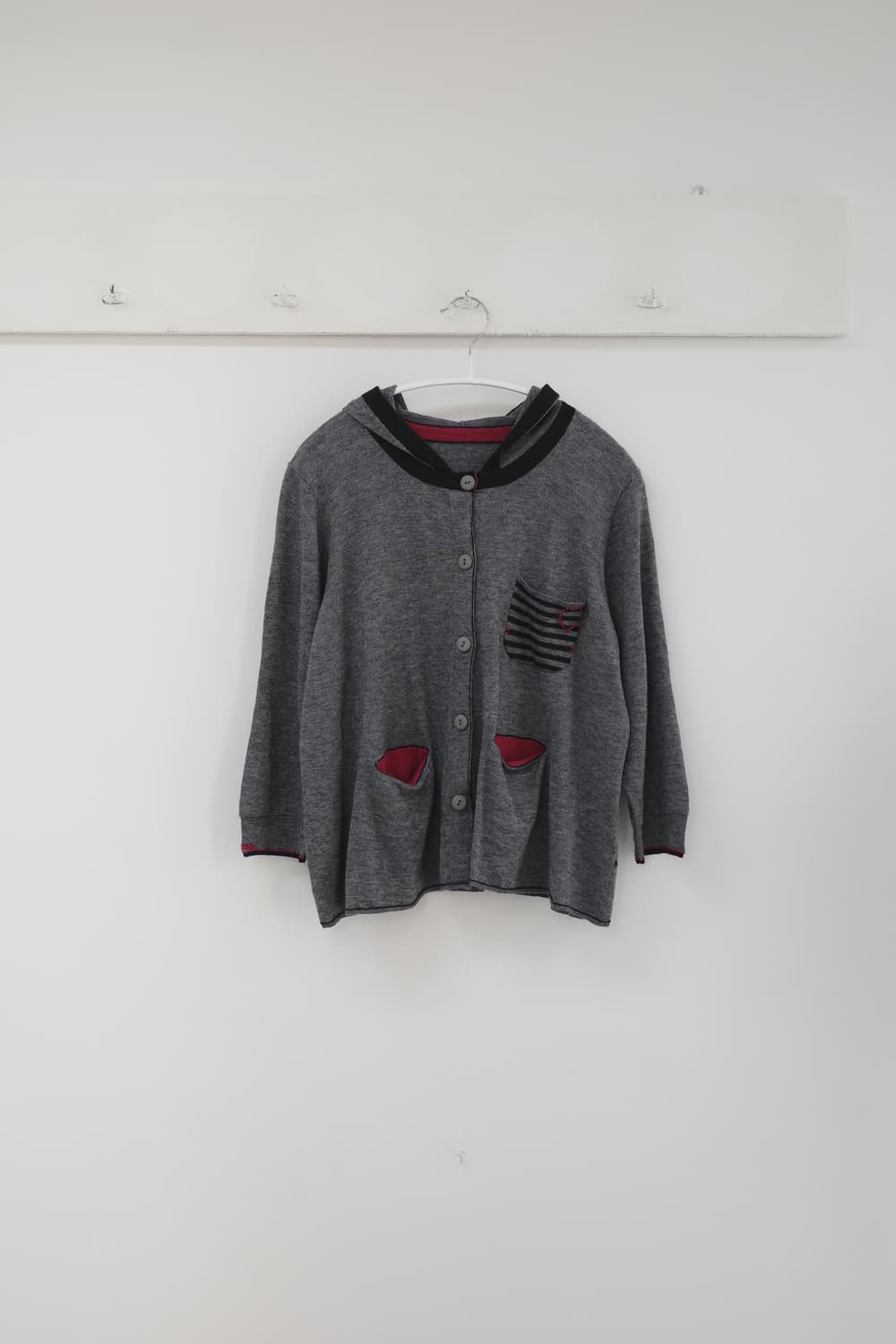 EB heart red stripe cardigan 상품이미지4