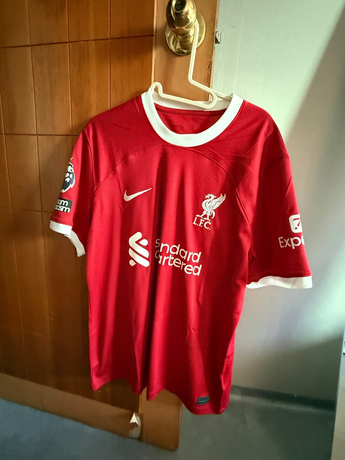 리버풀 23-24 유니폼 L 커티스 존스 상품이미지1