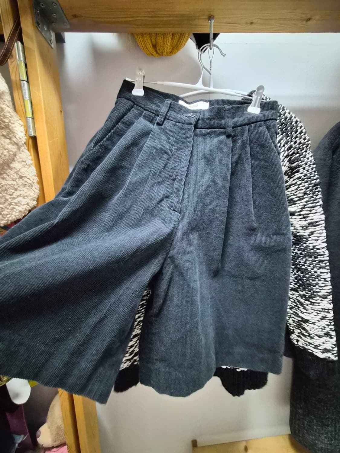 abf.z 패딩집업.오비르  ouvir 코듀로이 5부팬츠 상품이미지7