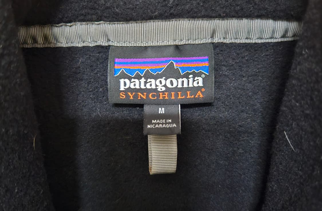 파타고니아 신칠라 블랙/포지그레이 색상 판매합니다 상품이미지5