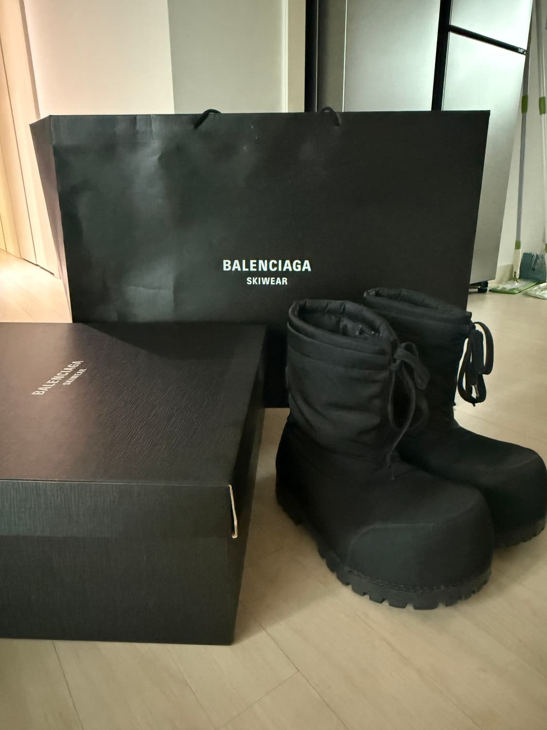 판매) 발렌시아가 알래스카 스키부츠 유일매물 상품이미지3