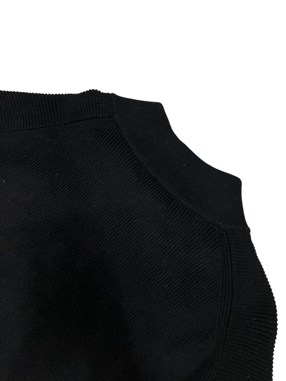 게스 하프 카라 반집업 니트 L 상품이미지4